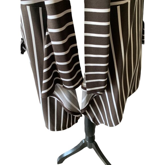 π 2/$30 π Chico's Brown & White Striped Layered Front Jacket Medium - Picture 4 of 5